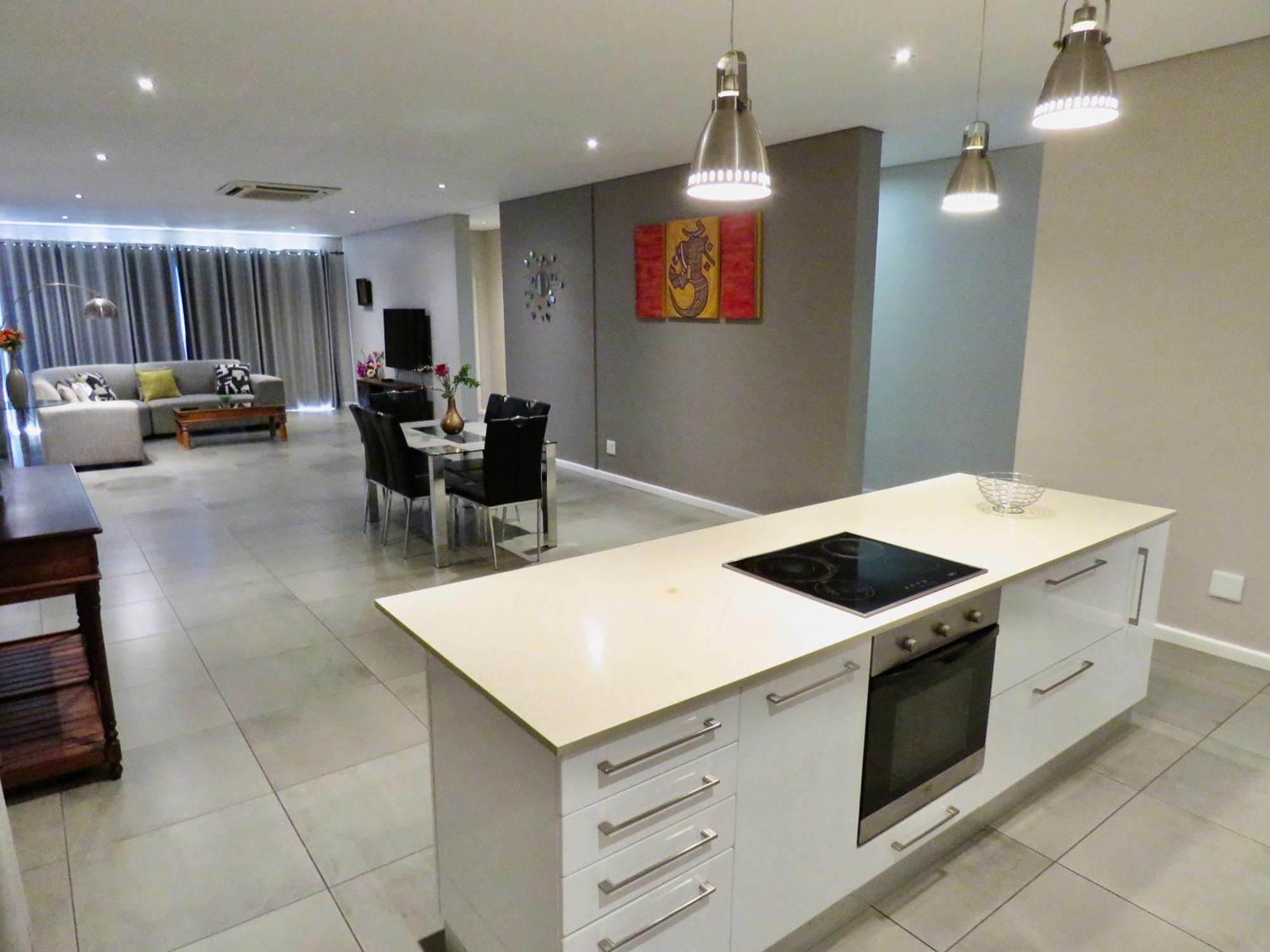 The Executive - Exclusive Self-Catering Apartments - 에즐위니 외부 사진