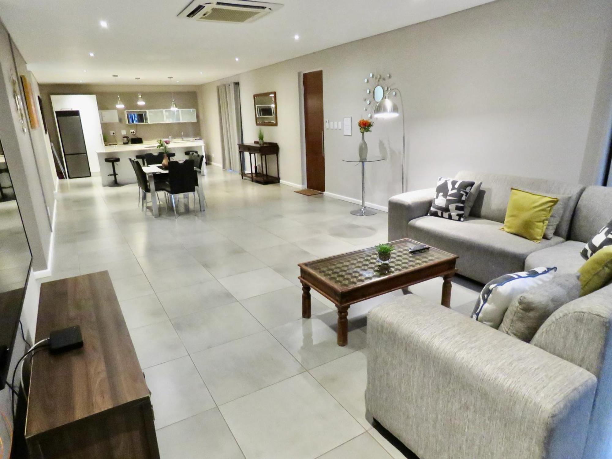 The Executive - Exclusive Self-Catering Apartments - 에즐위니 외부 사진