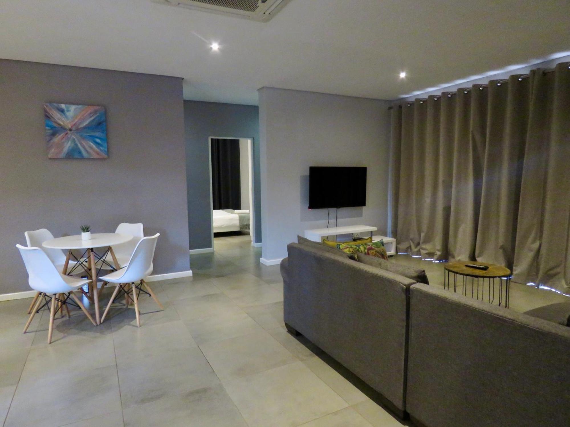 The Executive - Exclusive Self-Catering Apartments - 에즐위니 외부 사진